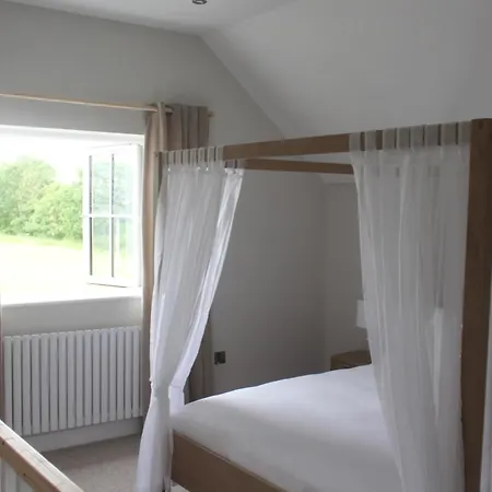 Apartment Peaceful Luxury Barn With Woodfired Hot Tub *